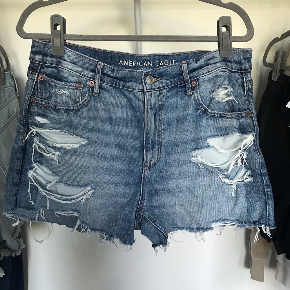 American Eagle Outfitters Distressed Relaxed Strigid Blue Denim Shorts size 8